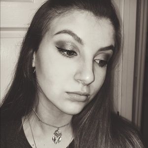 Meet your Posher, Riley